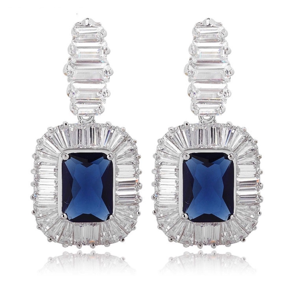 Swarovski Crystals Abriella Blue Earrings - Picture 1 of 6
